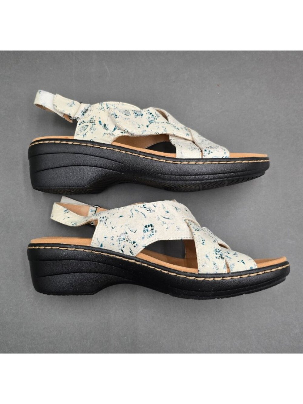 Clarks Merliah Echo Floral Wedge Sandals 7.5 White Blue Leather Slide Adjustable - Picture 5 of 12
